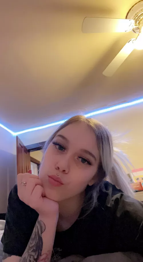 Would you pull my long blonde hair? by Chanel0729