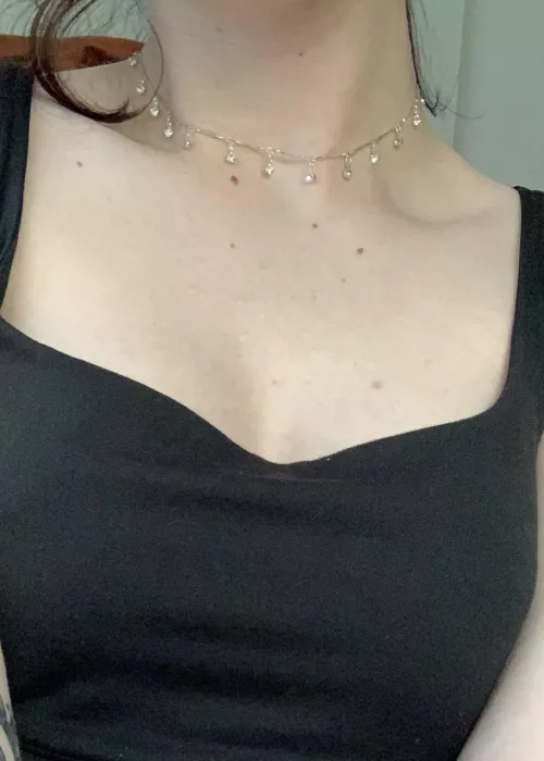 would you put me in a real collar? 💚 by plasticmeme