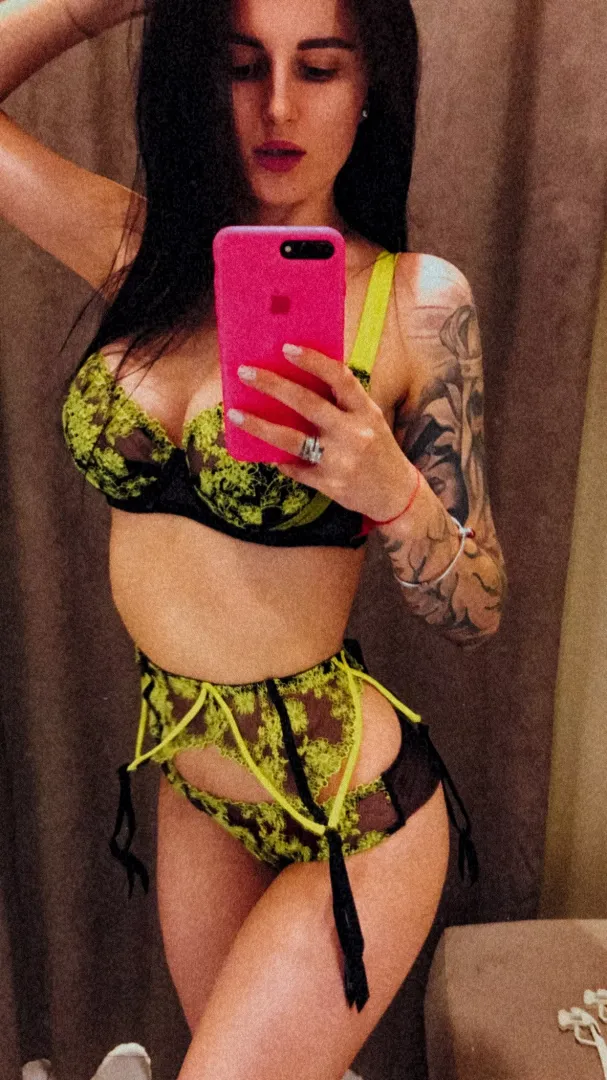 Would you put your snake in my ass? by Powerfull_xo
