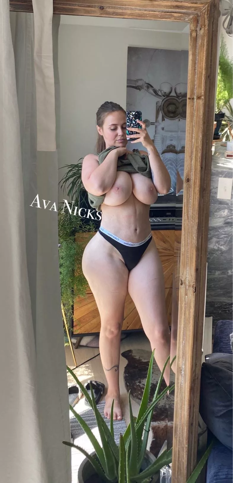 Would you rather a curvy milf with big tits like me or a petite 19 year old with A cups? posted by avanicks