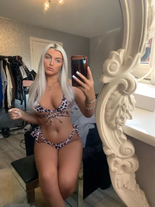 Would you resist fucking me if you saw me like this? 😈 by lolarisee