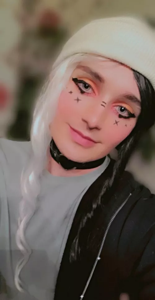 would you say hi to me if you saw me out 👉👈 by ellarileyyy