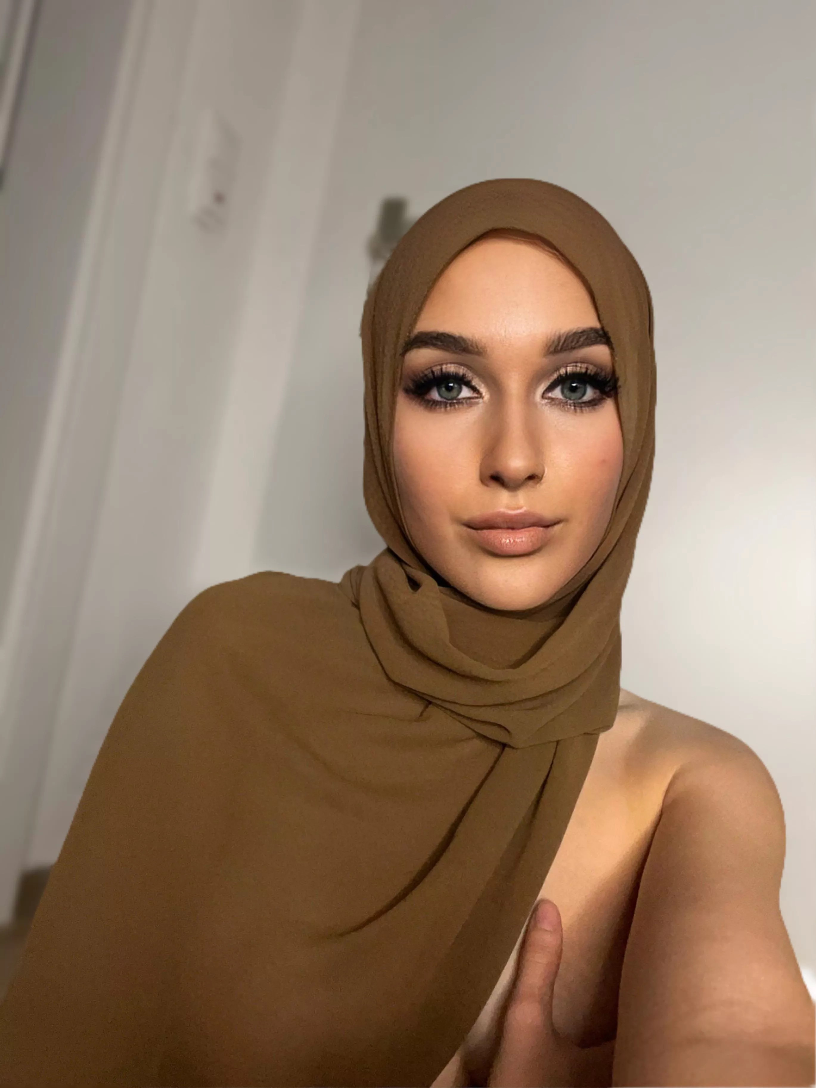 would you smash me or pass me? posted by fareeha_bakir