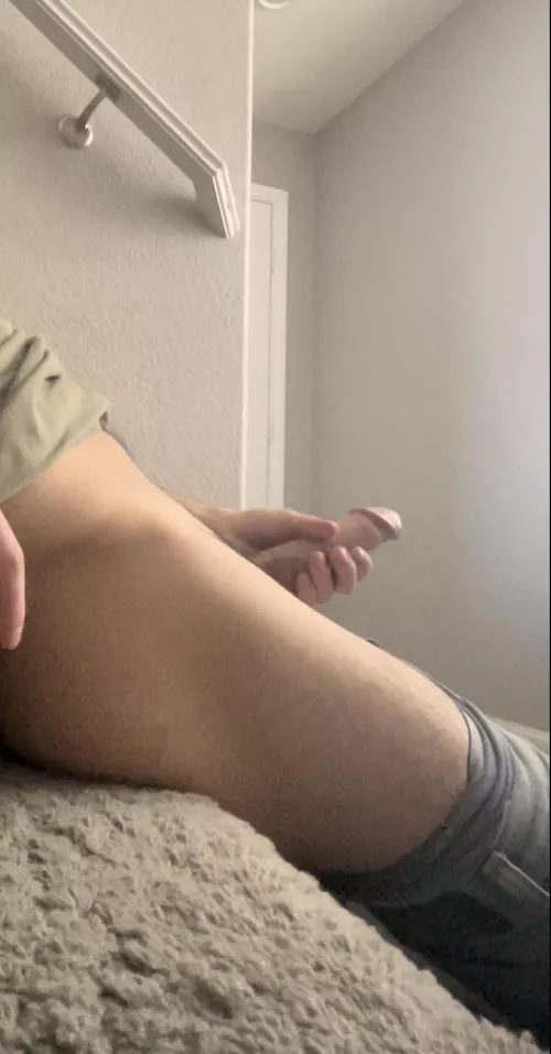 Would you take a seat ? by EveryDayIsAGlo222