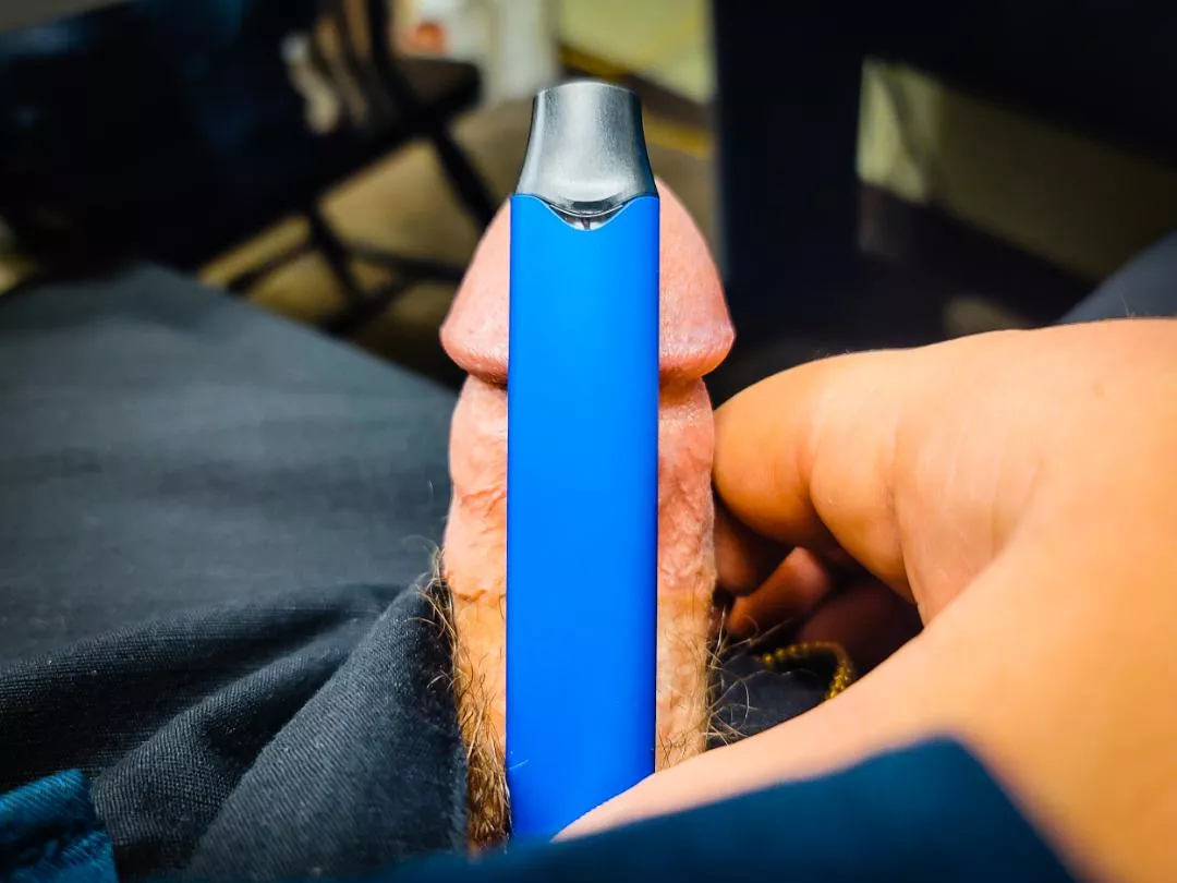 Would you tell my boss that I vape in my office? or would you join me? [31] posted by nerdmego