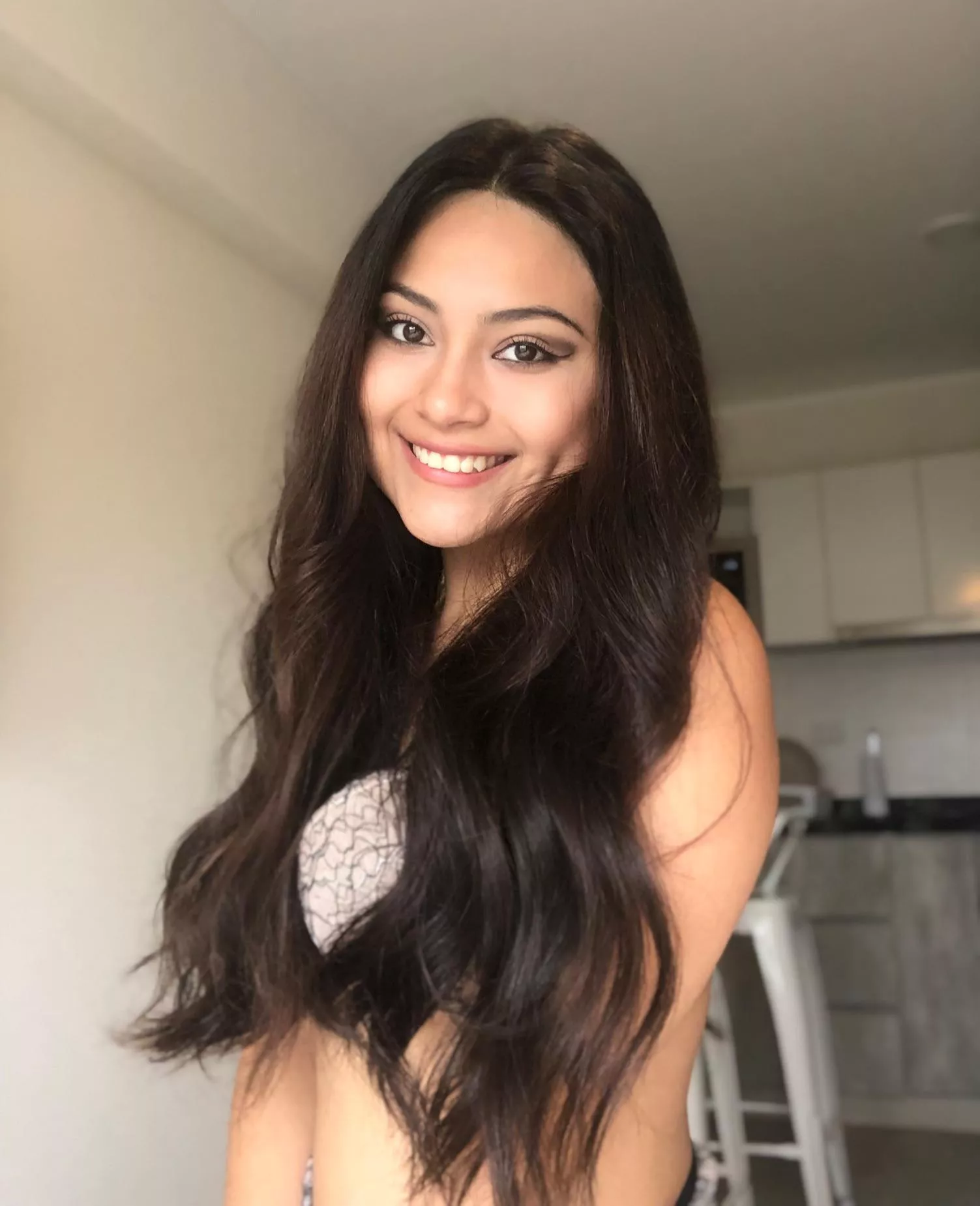 Write your best compliment and I send you a kiss 💋 posted by Sweet_princess1