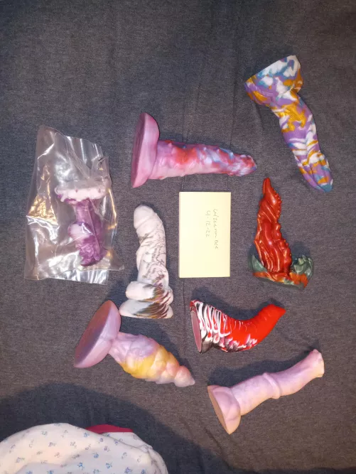 WTS/WTT bunch of indie toys by ZeenaBee