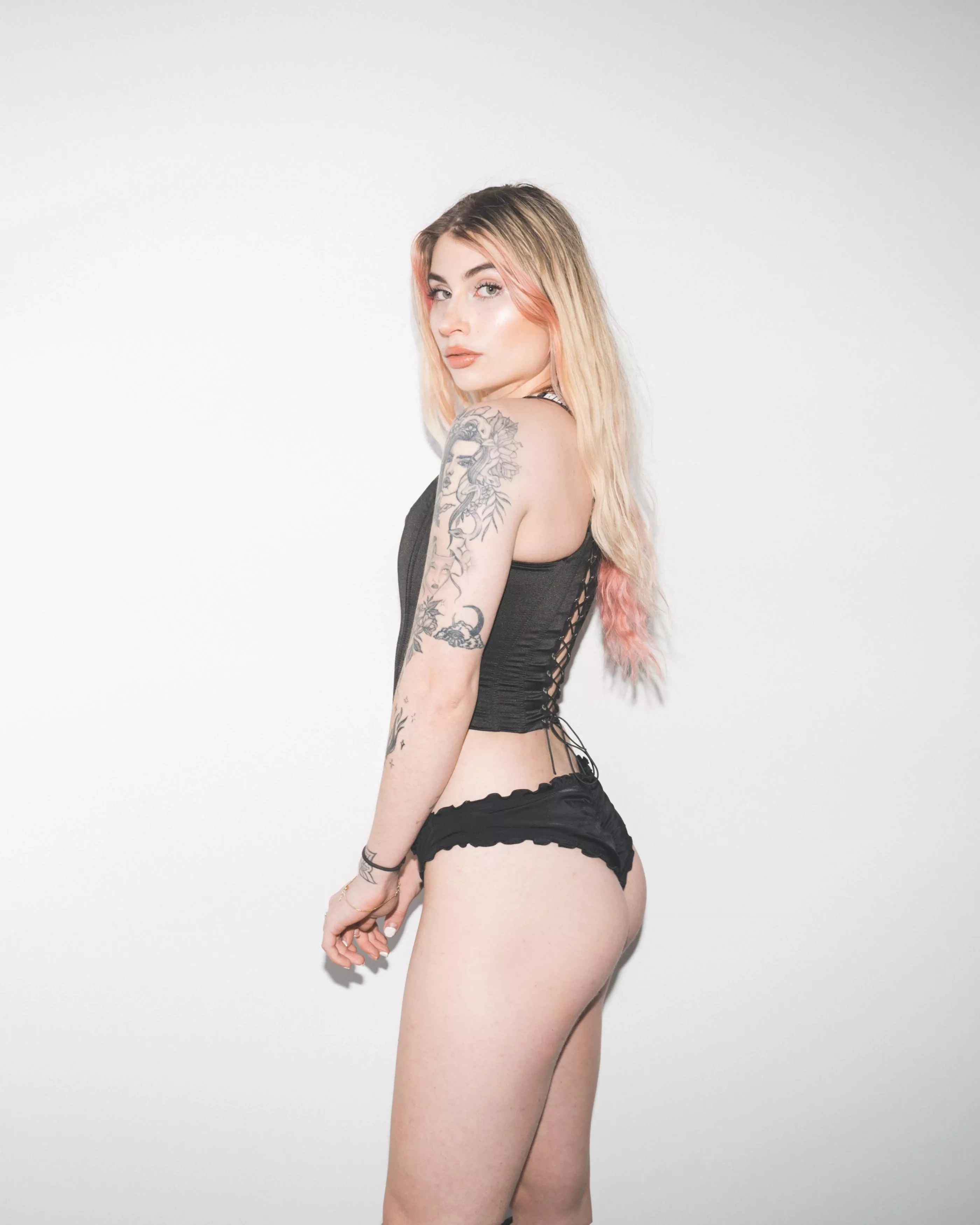 Wwyd if I gave you the look 😇 posted by Fairysparkk