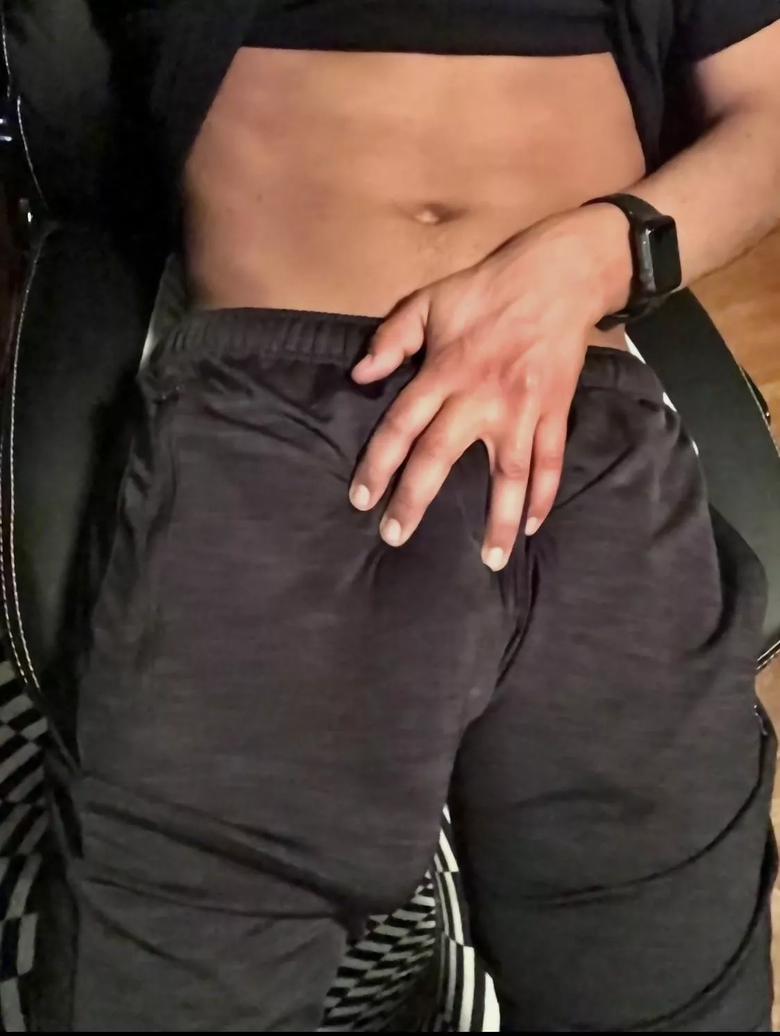 Wwyd if you saw my Massive Bulge in class? posted by Hunggothboy