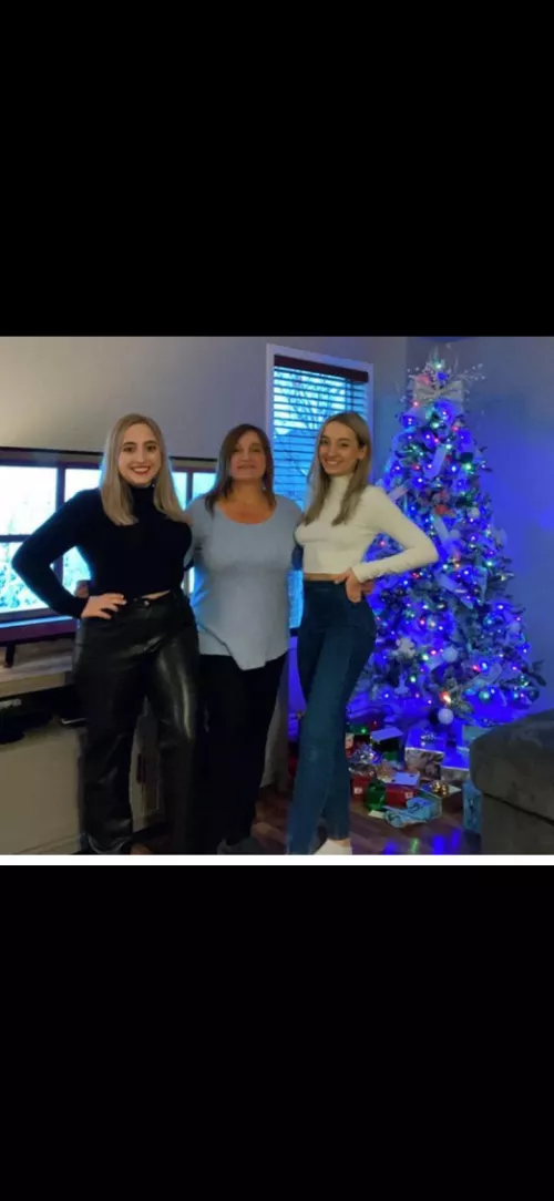 Wwyd? Jess, Mom, and Amy by SpecialRecognition12