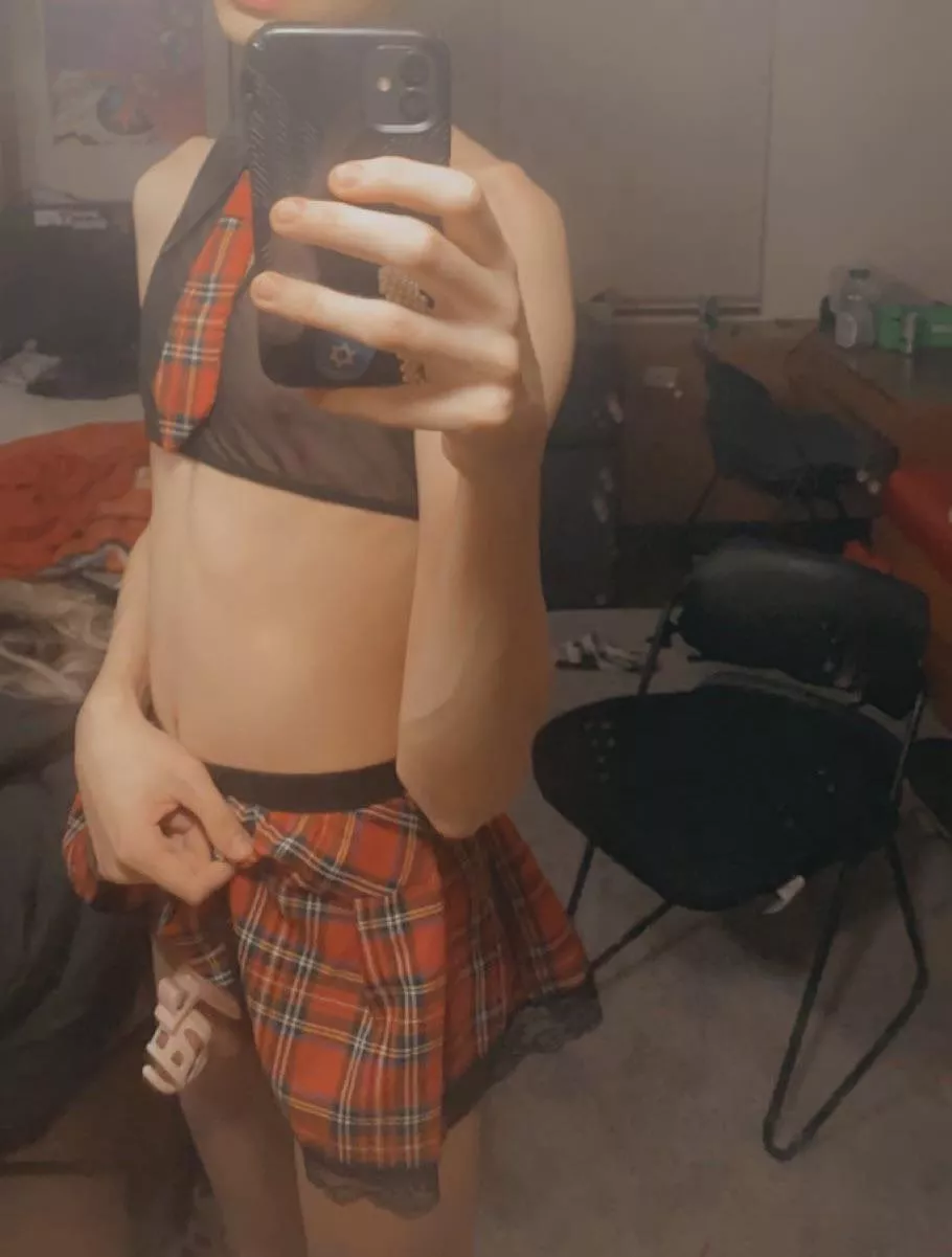 Wyd if you come back to your dorm room and your roommate looks like this? posted by Tallfemboi