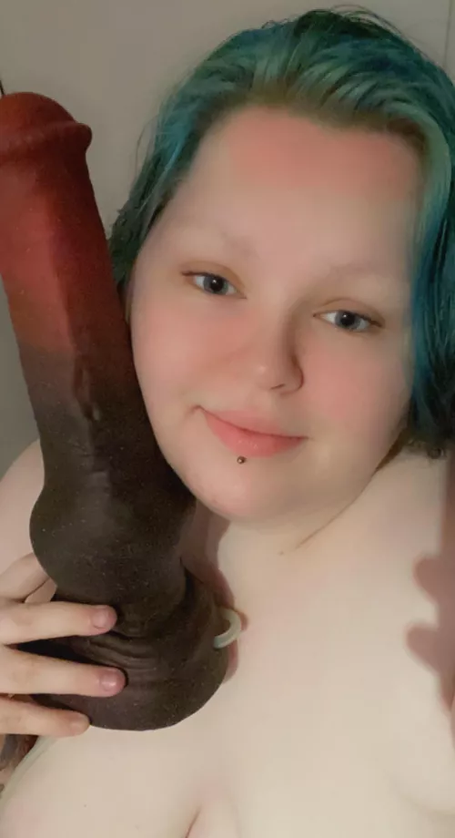 XL Tucker is HUGE i don’t know if i can take it all! But i’ll try anyways by Jasmellox