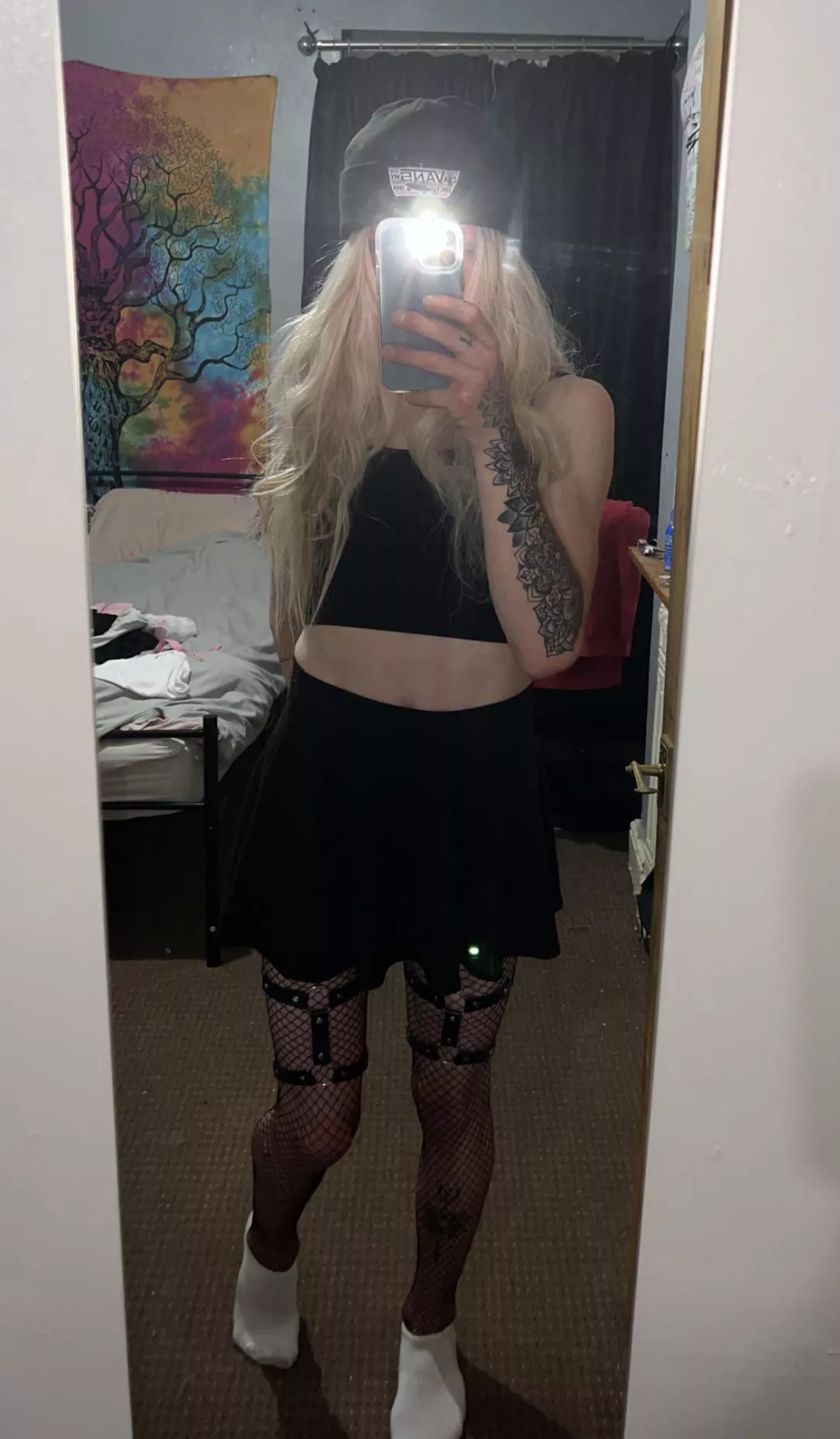 Ya can’t beat all black sometimes (excuse the socks 😅) posted by QueenK_96