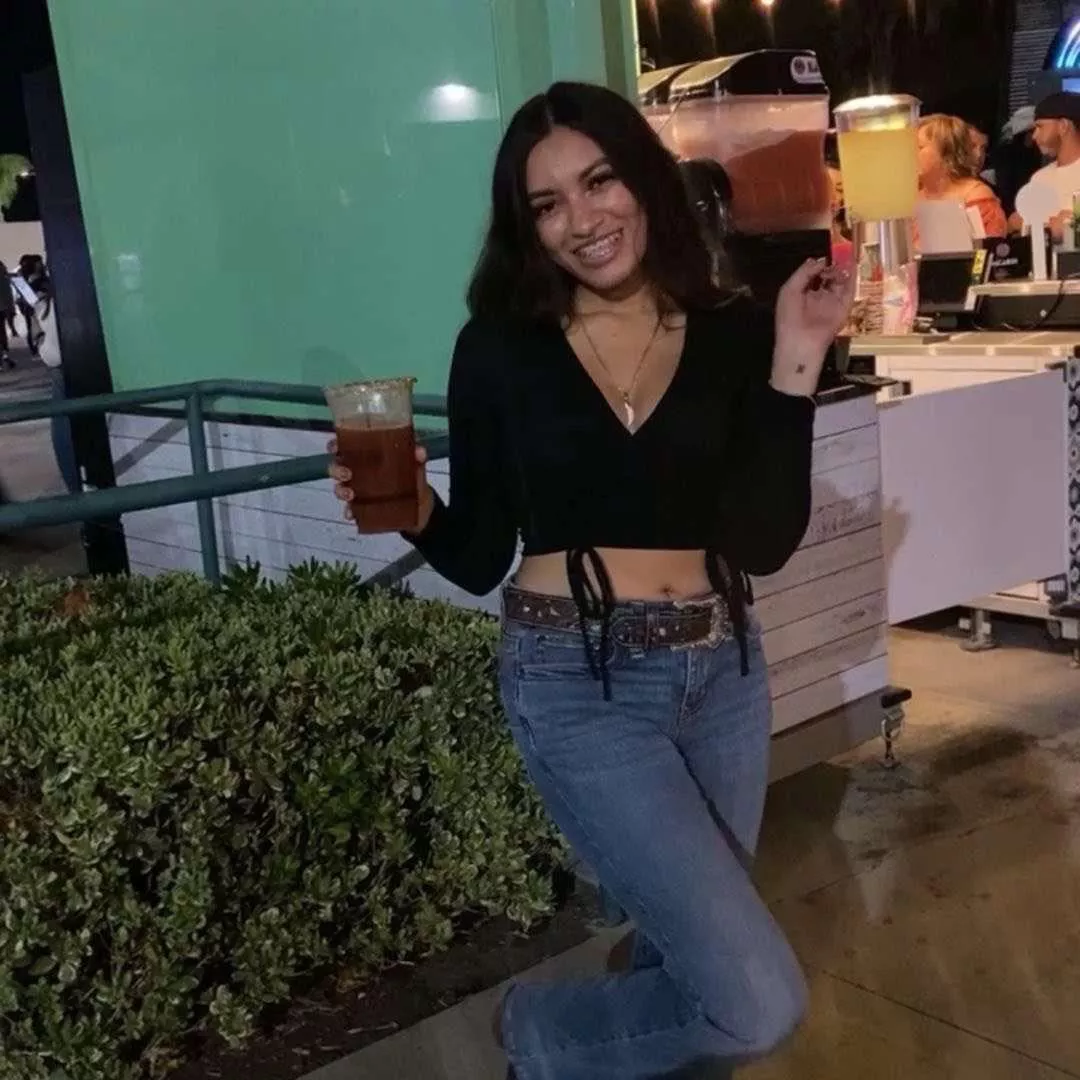 Y’all like Andrea ? Small and petite 🥴 California side posted by Calm_Stuff4039