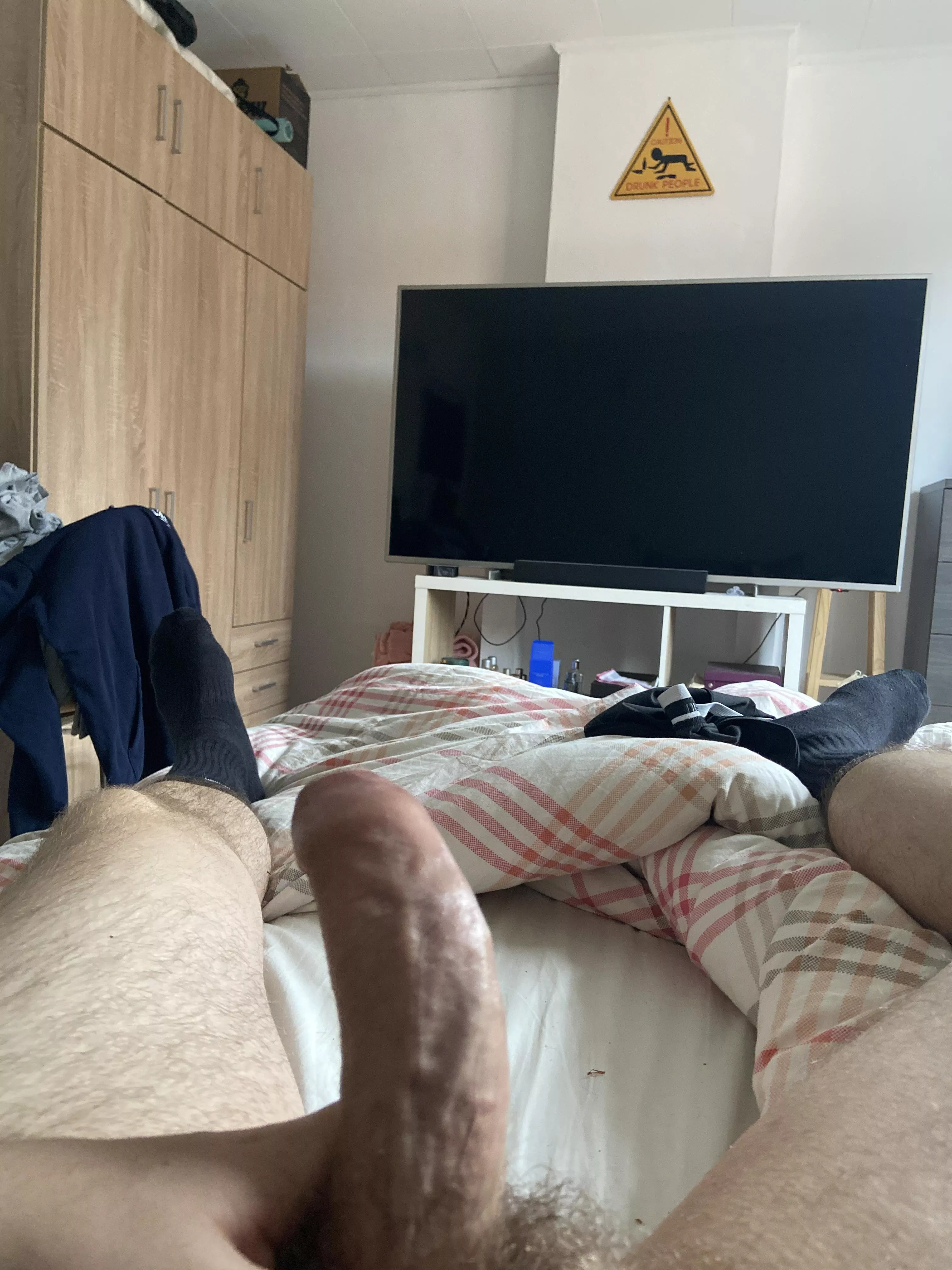 Y’all make me too horny posted by gverte99