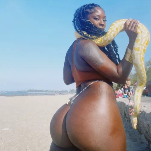 y'all need some chocolate in this sub by kngshxt