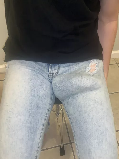 Yea, it’s big by Riskayy01