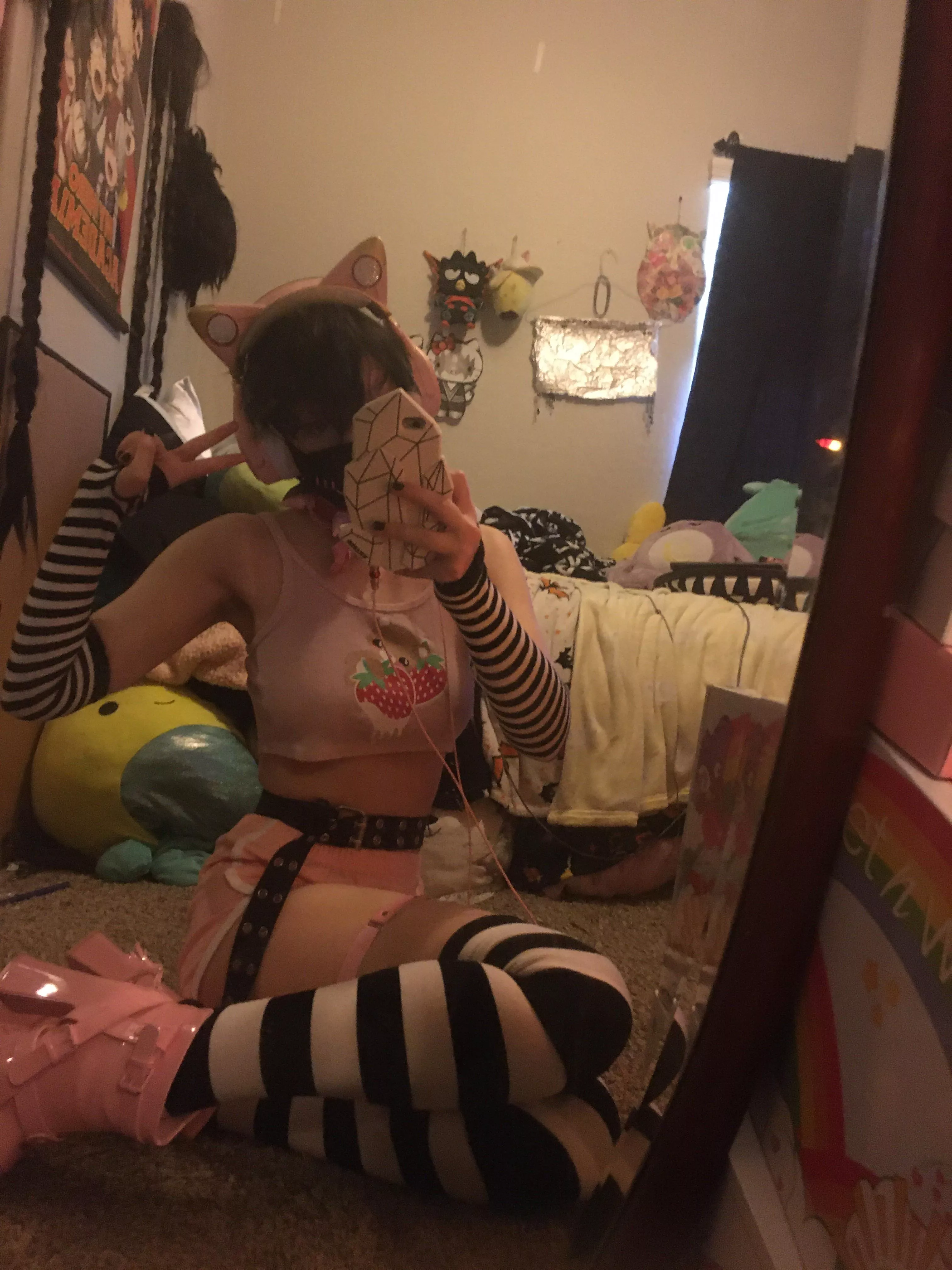 Yeah I’m a little dumb and messed up posting this whoops. Anyways better angle on the outfit for today. posted by BrokenBunnies