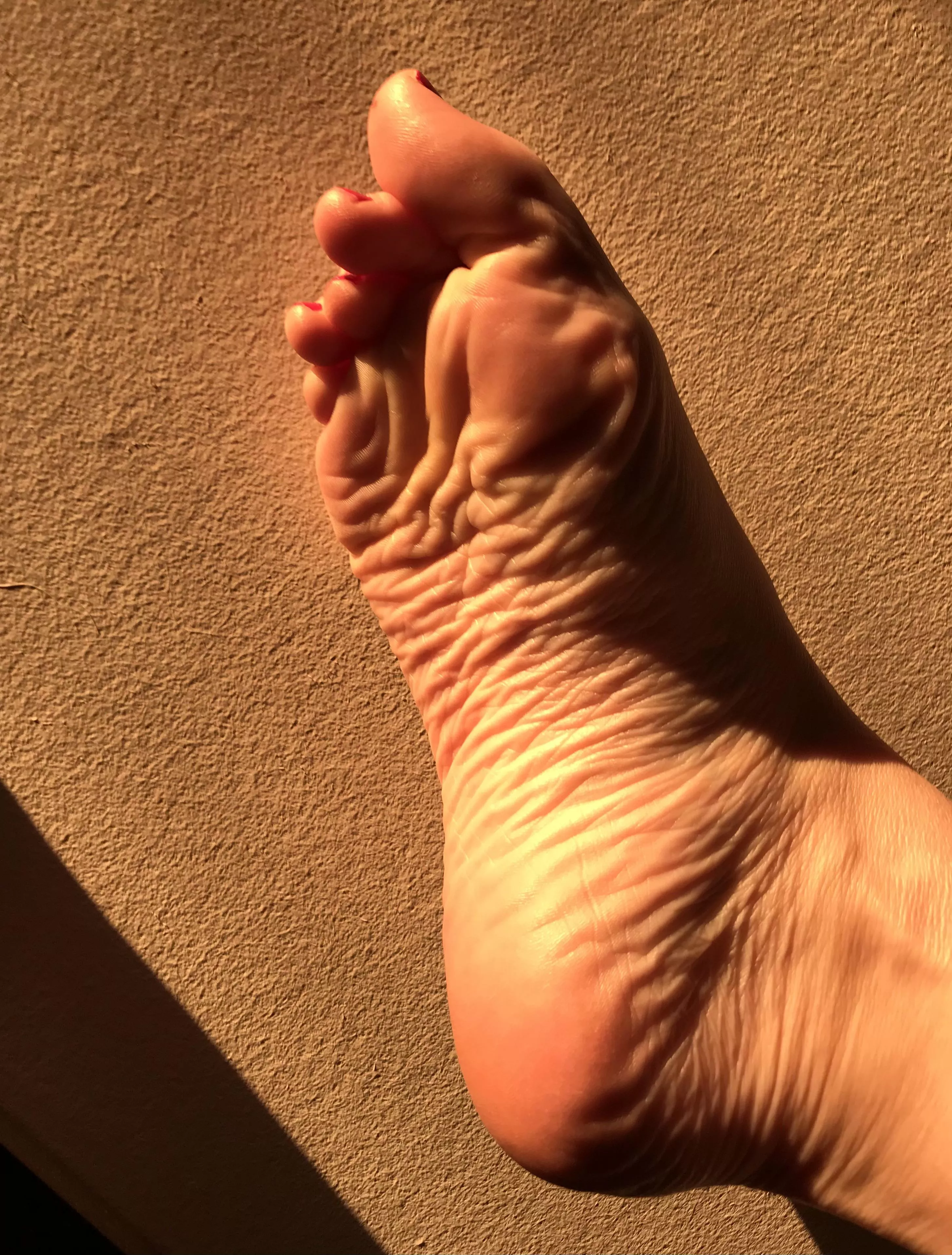 Yeah… imagine this wrapped around your cock and get instantly hard posted by Footsiekitty