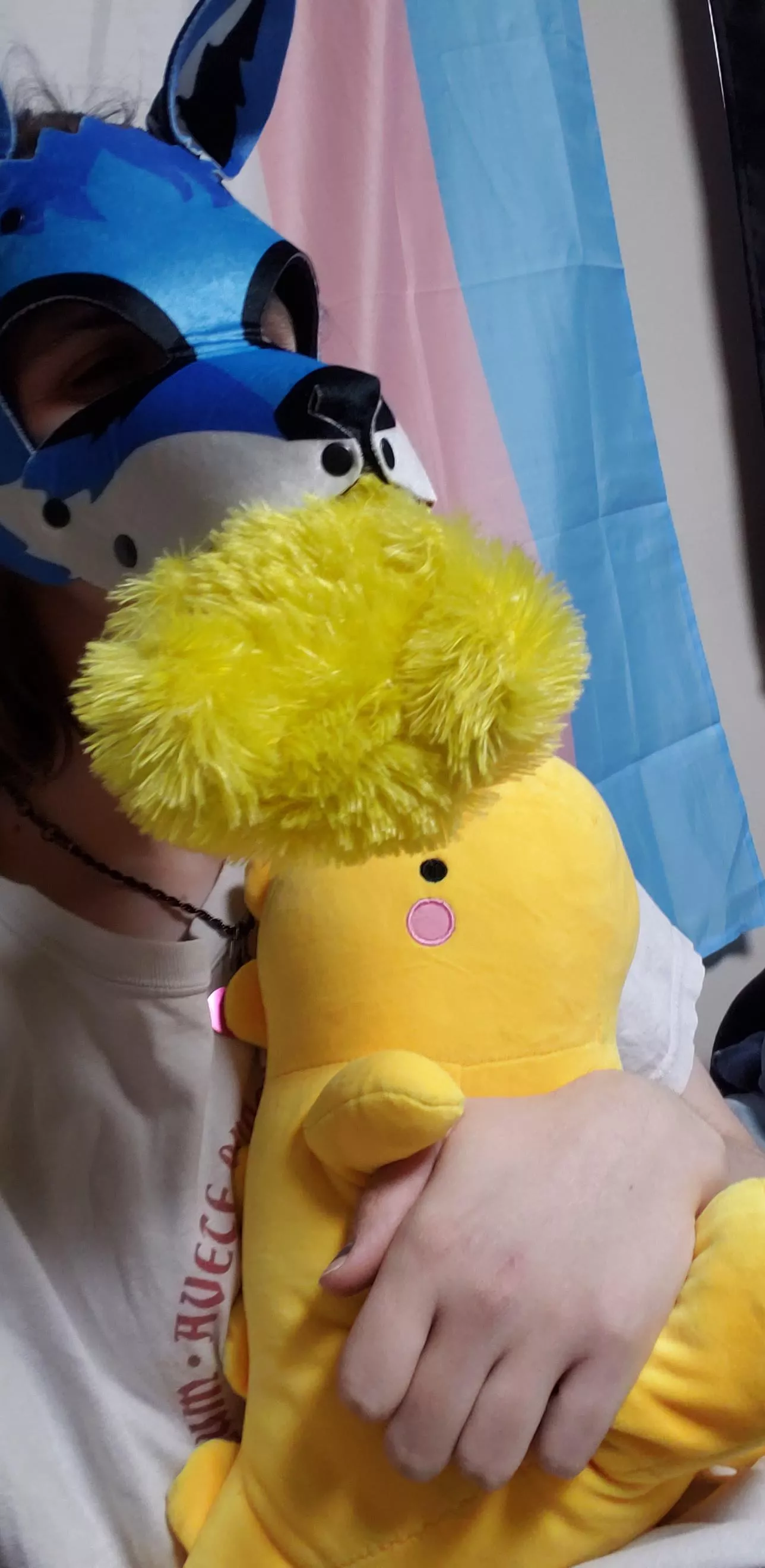 yellow is my favorite color :3 posted by sparkyblush