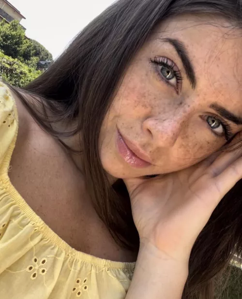 Yellow by hybridchicken2000