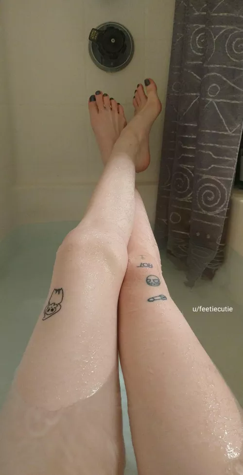 Yes we are by feetiecutie