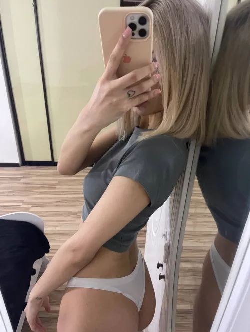 Yesterday black, today white, guess what tomorrow will be? 😋 by MarienRose