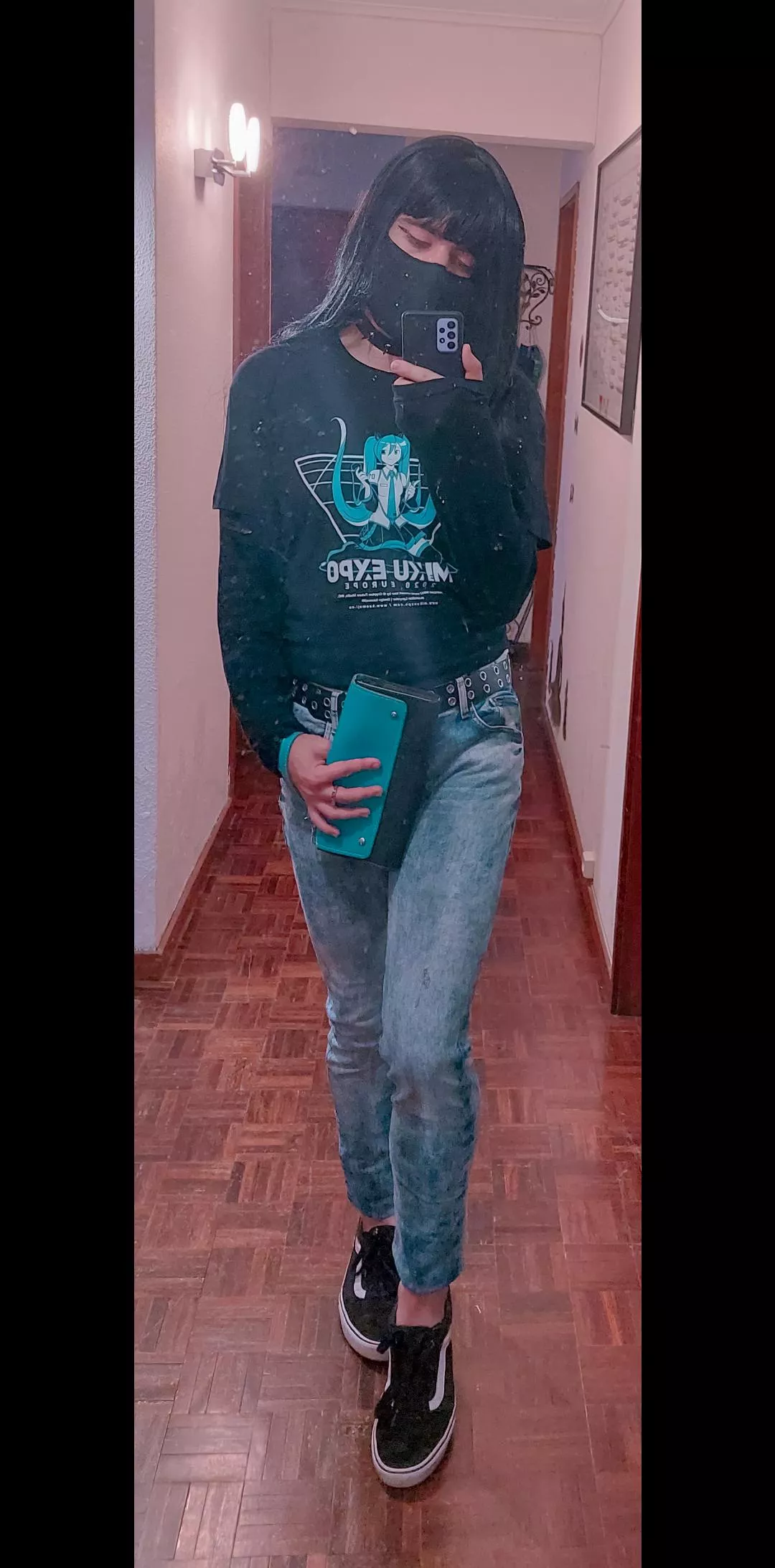 Yesterday I went to the cinema, do you think I was dressed properly? posted by queenie_01