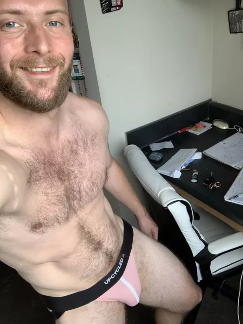 Yo bro, you like a hairy bro more than a non hairy one? [27] by bipeterp