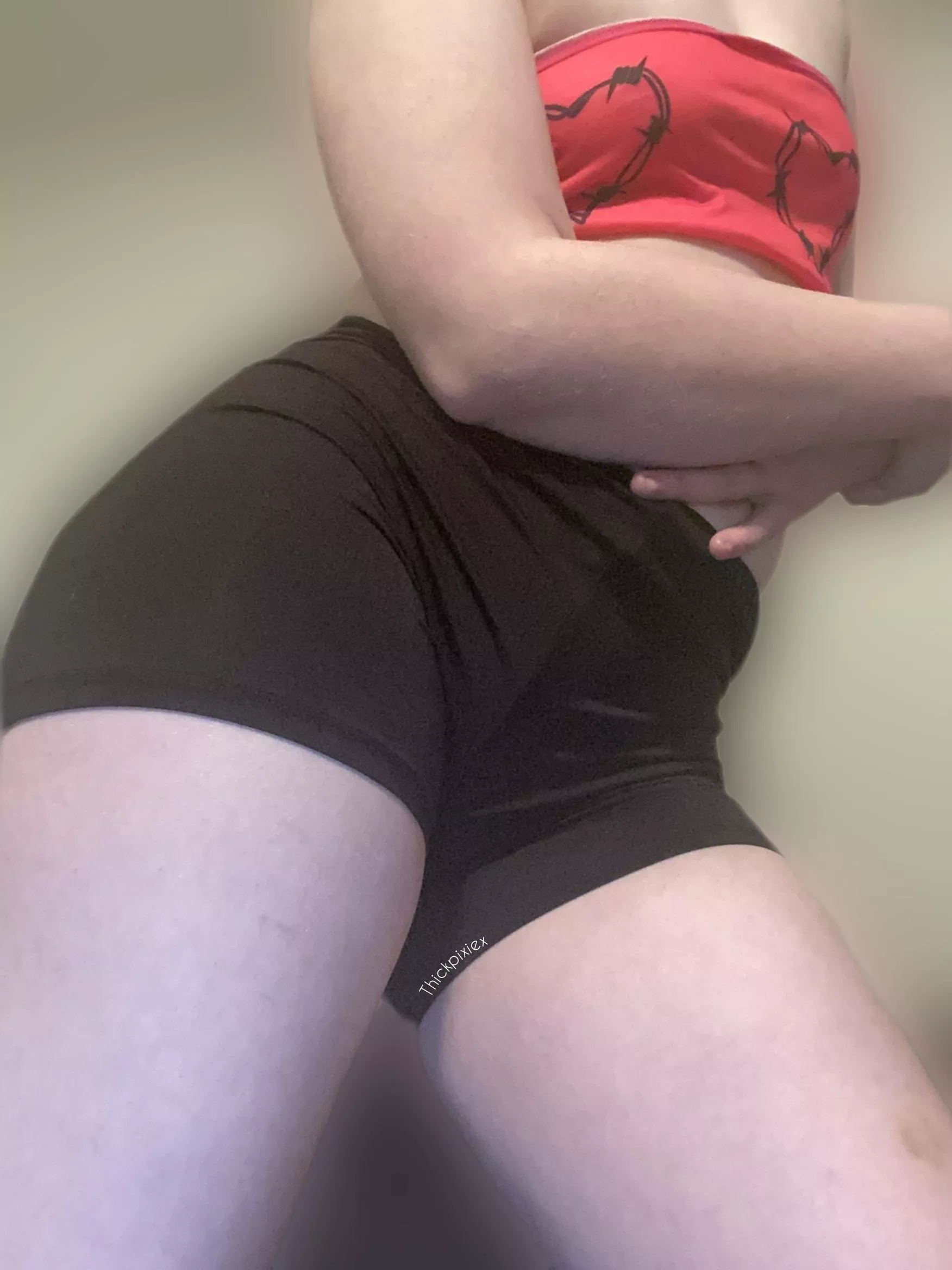 yoga shorts? posted by thiccpixiexxx