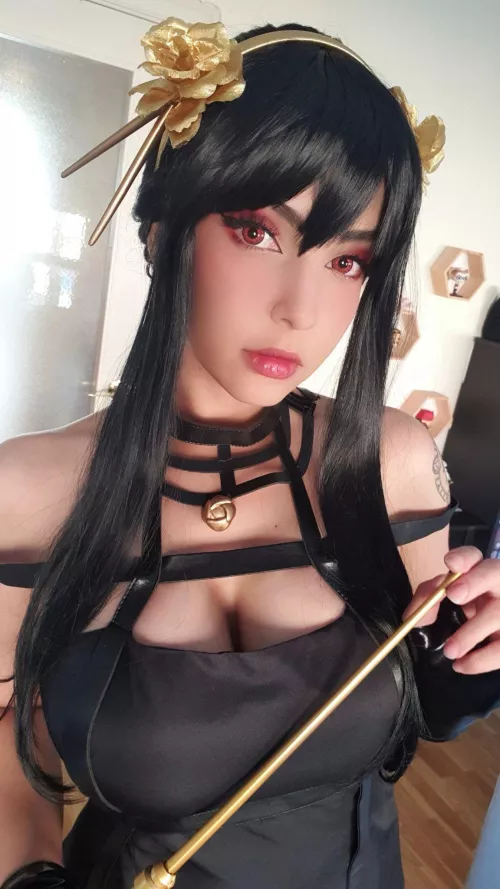 Yor by shermie_cos by Gortruderaw