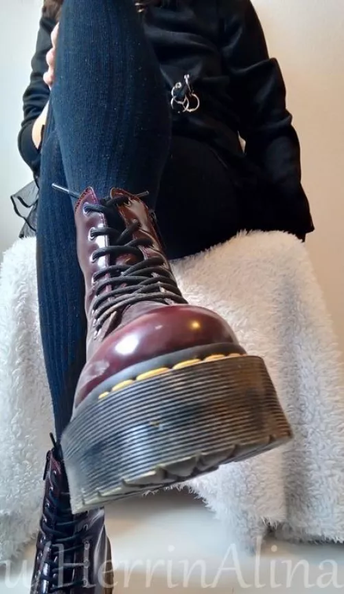 you are my bootcleaner. nothing more. [domme] by HerrinAlina