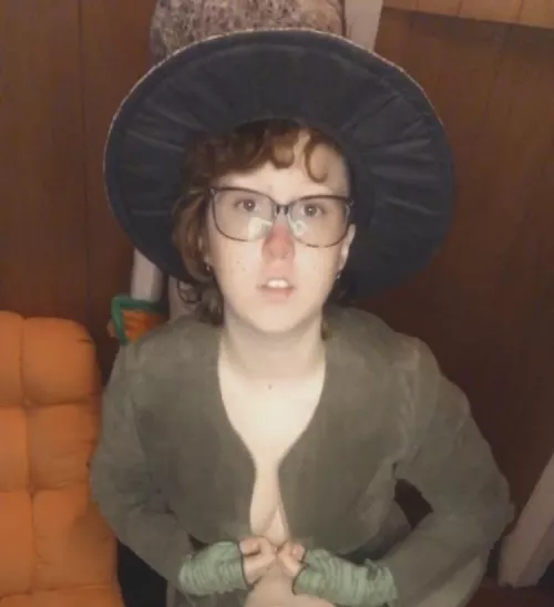 You caught the hatter unawares by twizzie22