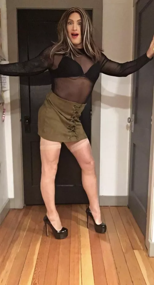 You don’t get round lips from eating square meals. by ccdchrissy