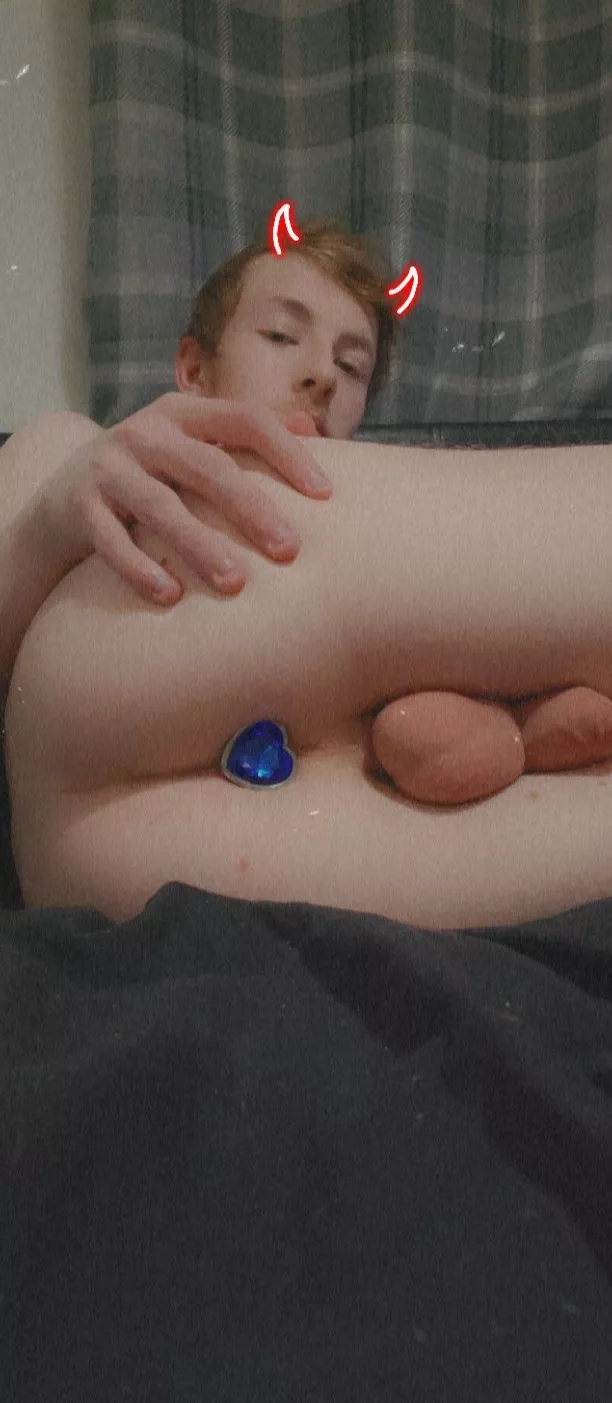 you get hone and see this, what would you do 😘 posted by trials-by-fires