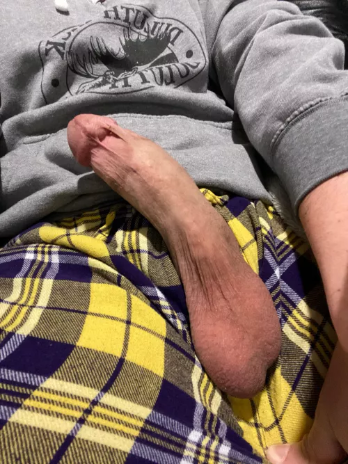 You know you want a closer look 😏 by Curiousmnguy22