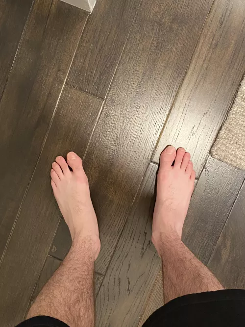 You like me feets? by FreddieAlfredo