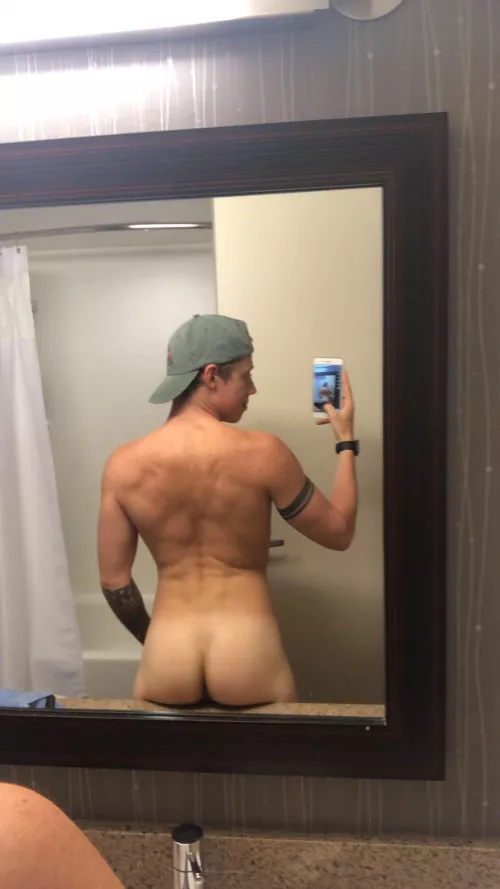 You like my butt? by swoopty_swoop