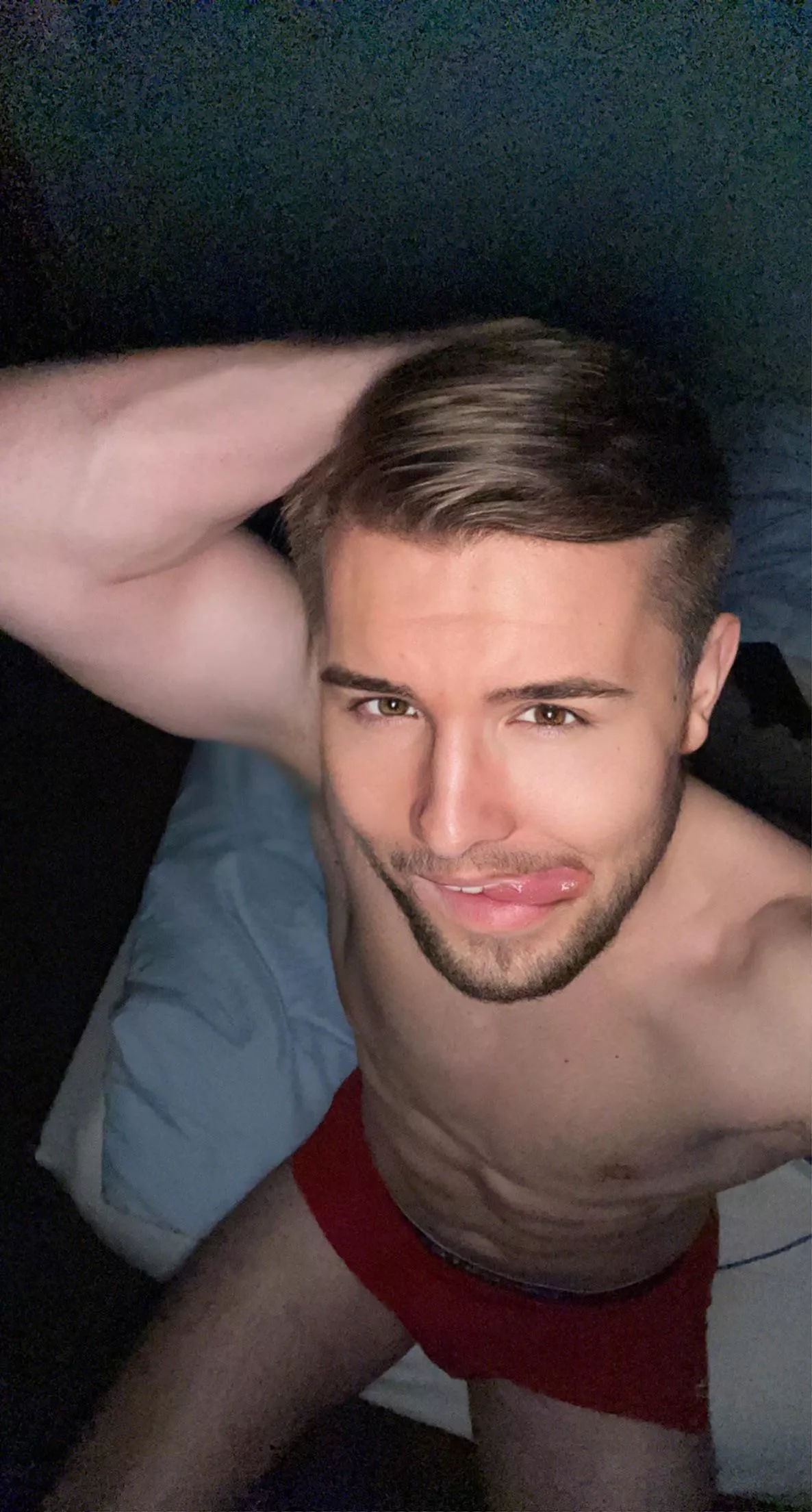 You like my forearm or something else ? posted by blondboyjan