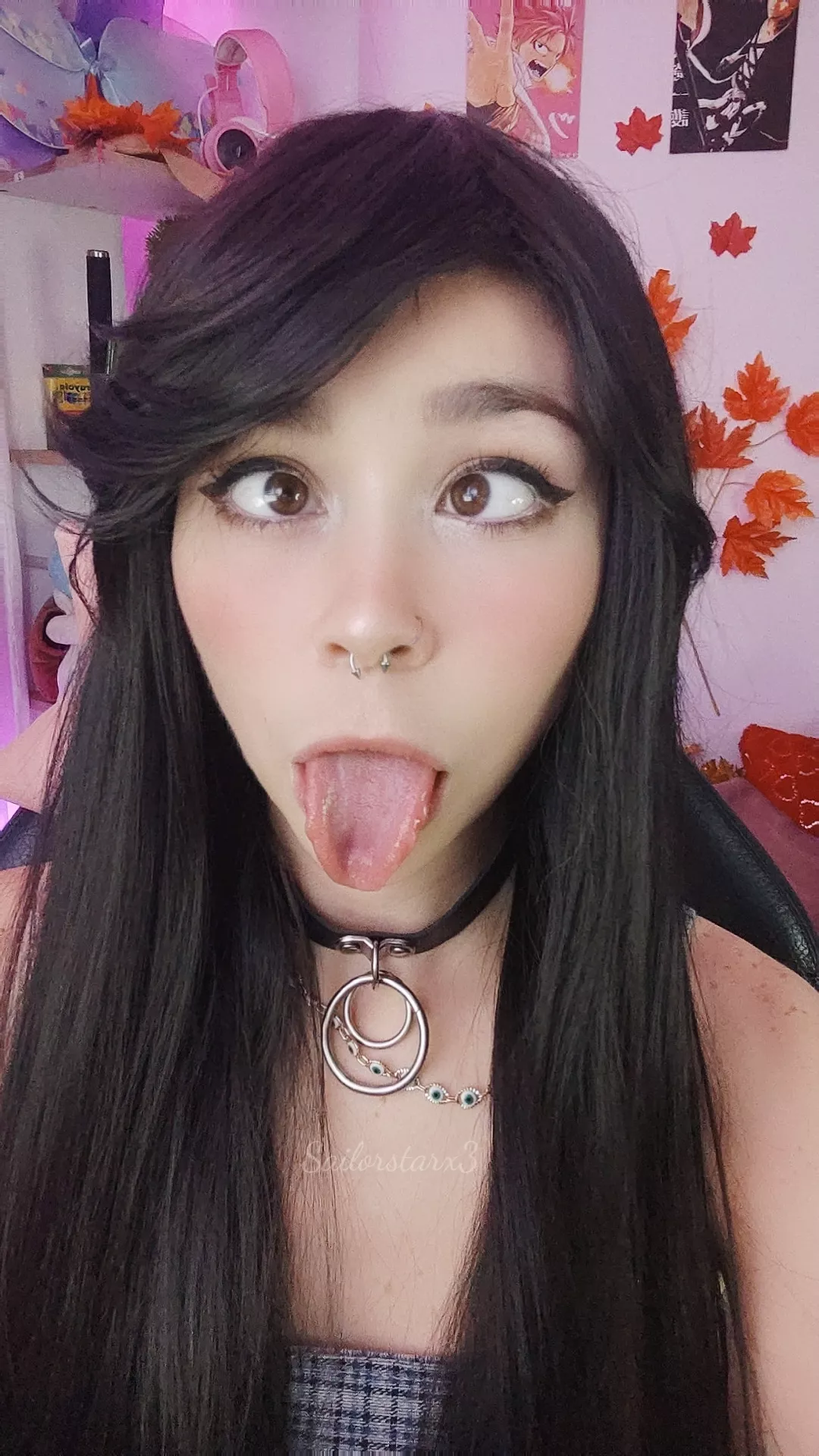 you like my tongue? posted by SailorStarx3