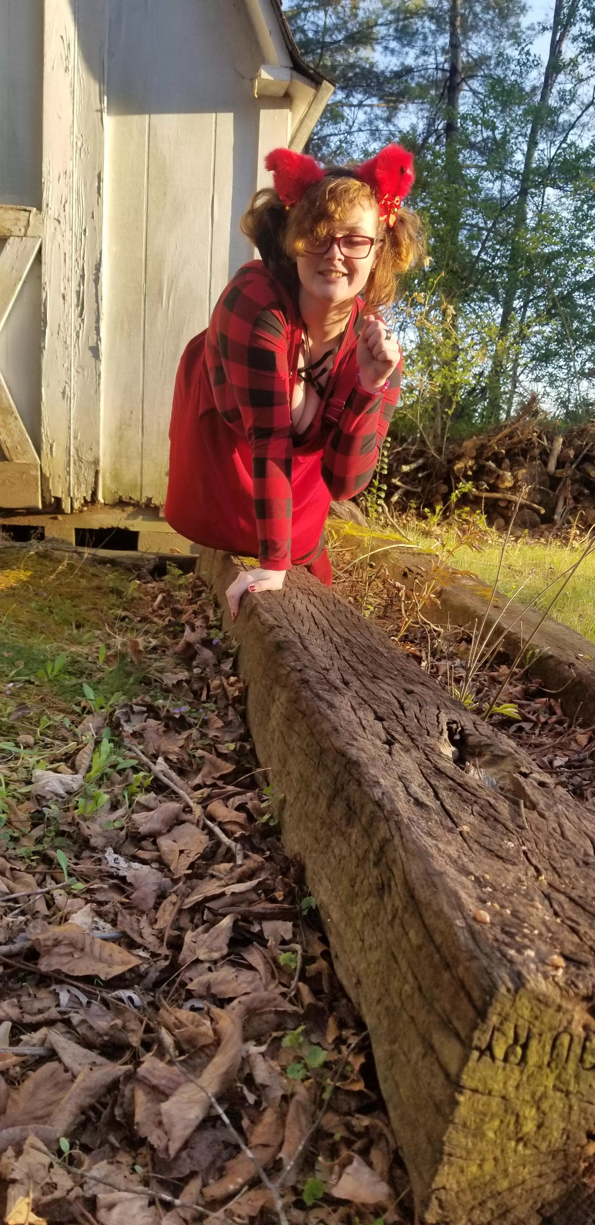 you like what you see? 🤤 posted by CrimsonBunnyPlays