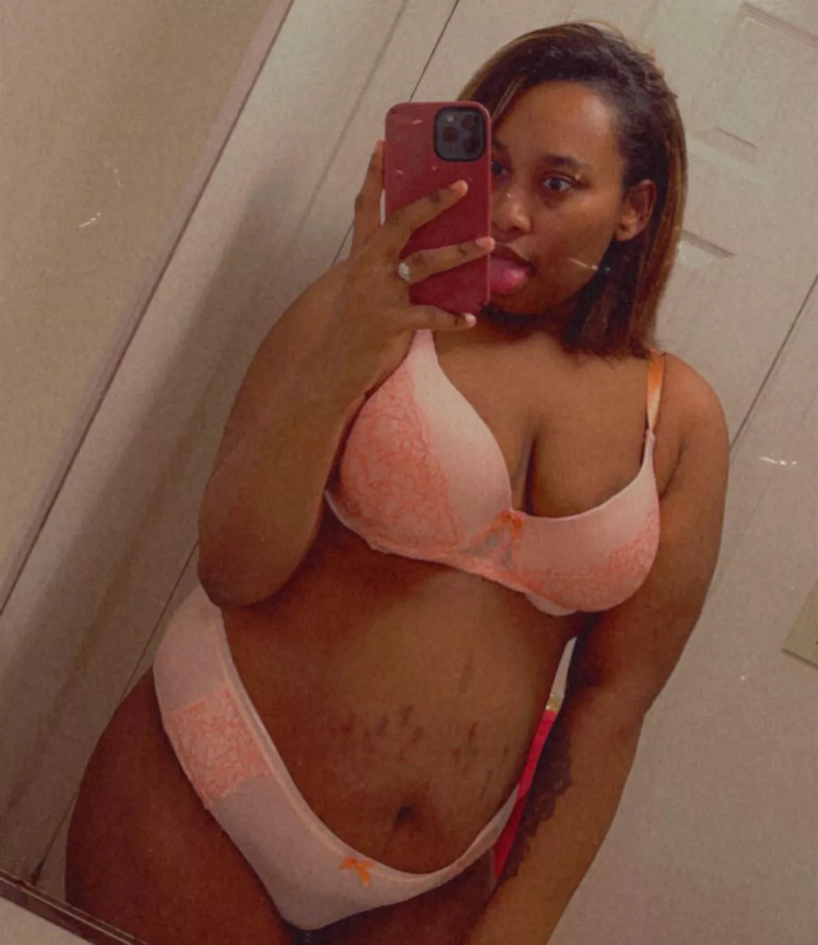 You mean this is a page where people love my body type ?✨show me love ✨😜 posted by _kittykate_