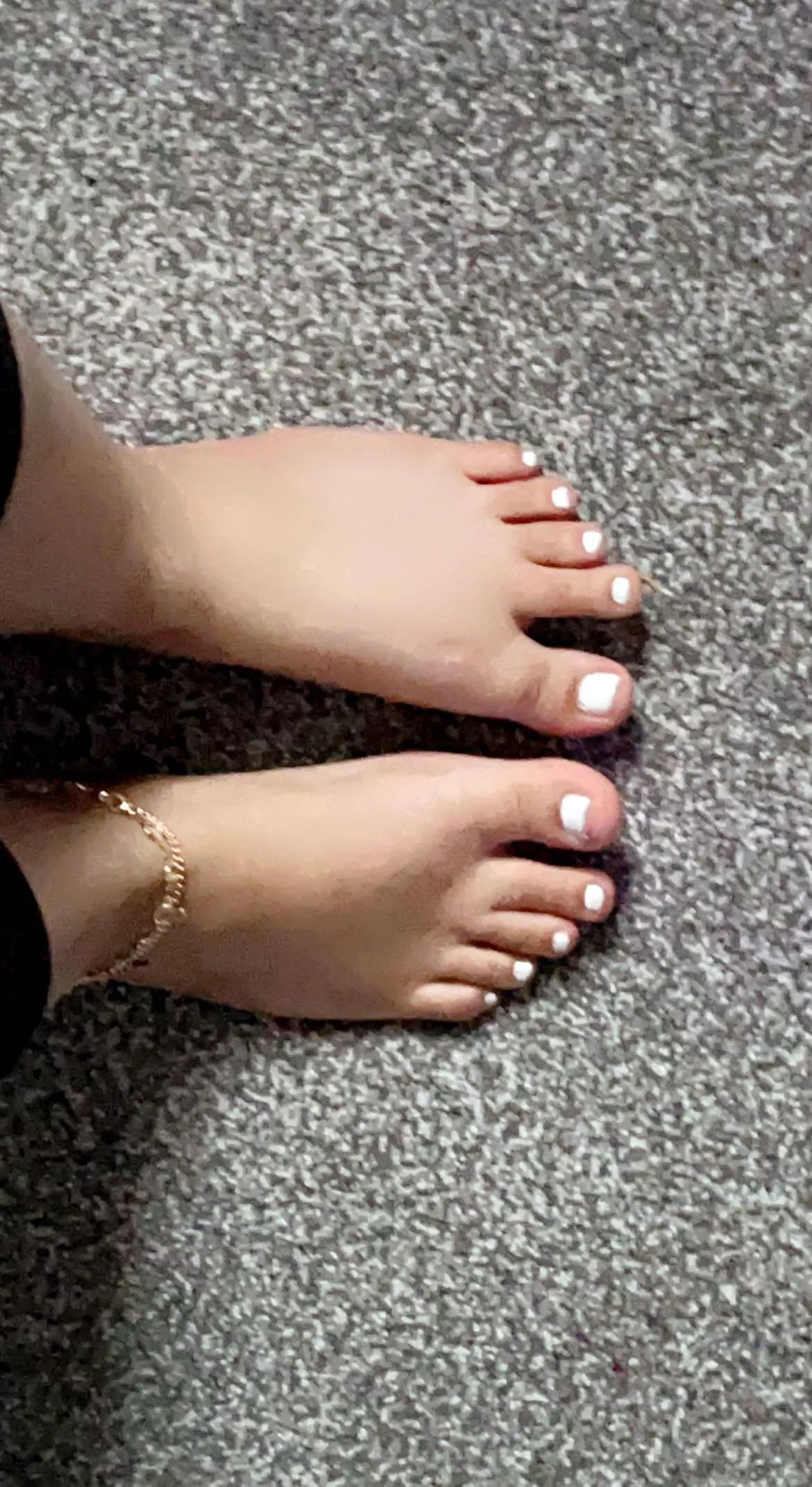 you think my feet would be good enough to get the job done? posted by Kandyyyx