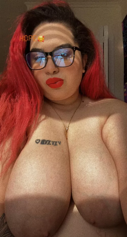 You wanna see my pussy💦🤤 by Onehopefulgirl