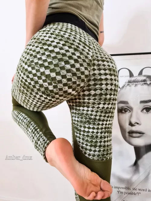 You want to go to the gym with me?😏👣👅 by amber_dmx