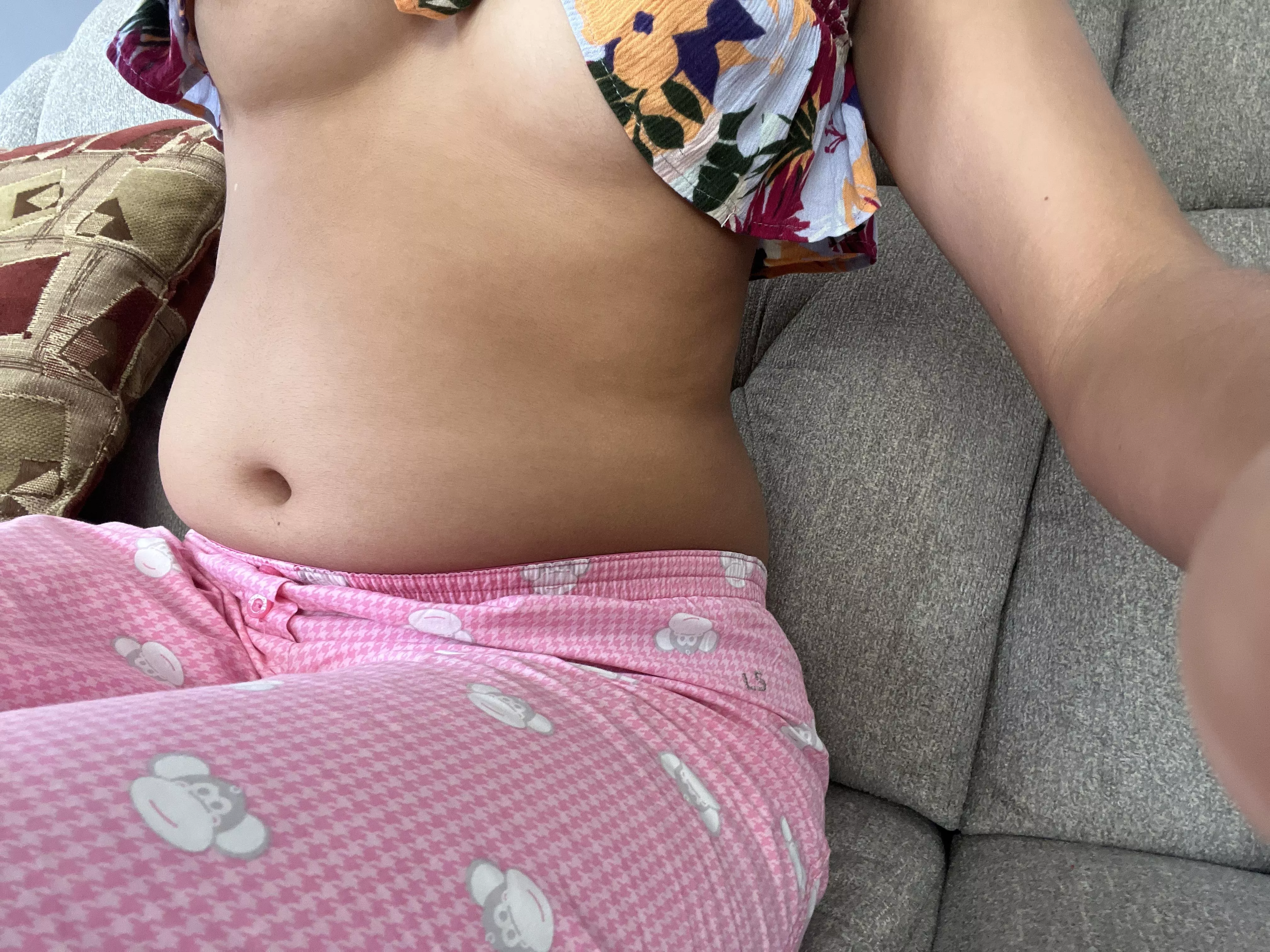 You want to see my belly fill up?🐷🐷 posted by foodielover_66