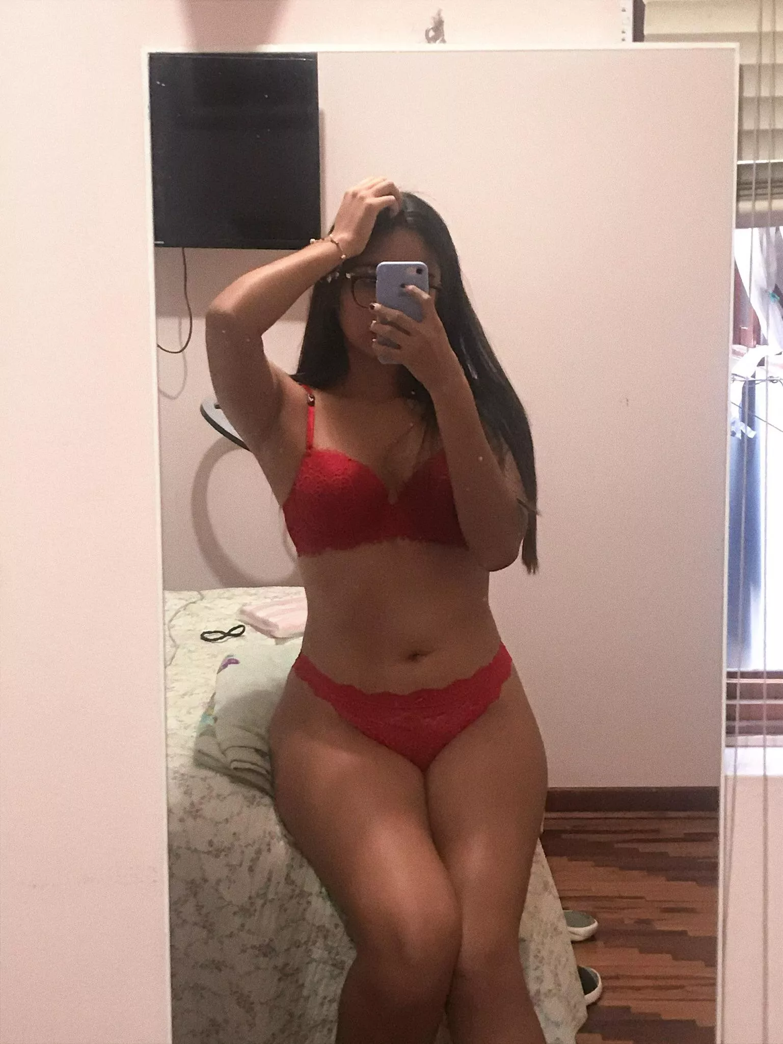 You will lie with me in bed?😏Link to my of in comments😍 posted by Mayte_23