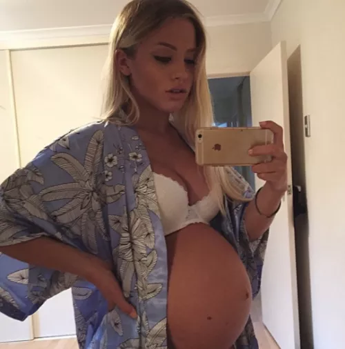 You will never know but she is greatful to your friend for this gift. by Informal_Direction69