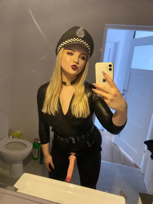 You won’t kiss me but my strapon 😈 by Navlia