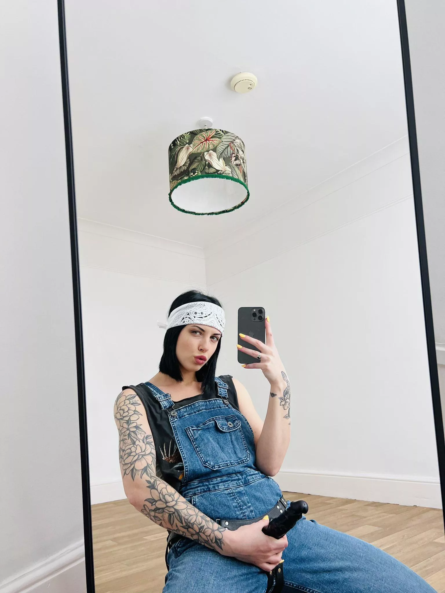 You’d only be chanced, to suck on this cock....After you cum on it! posted by Mistressjessica899